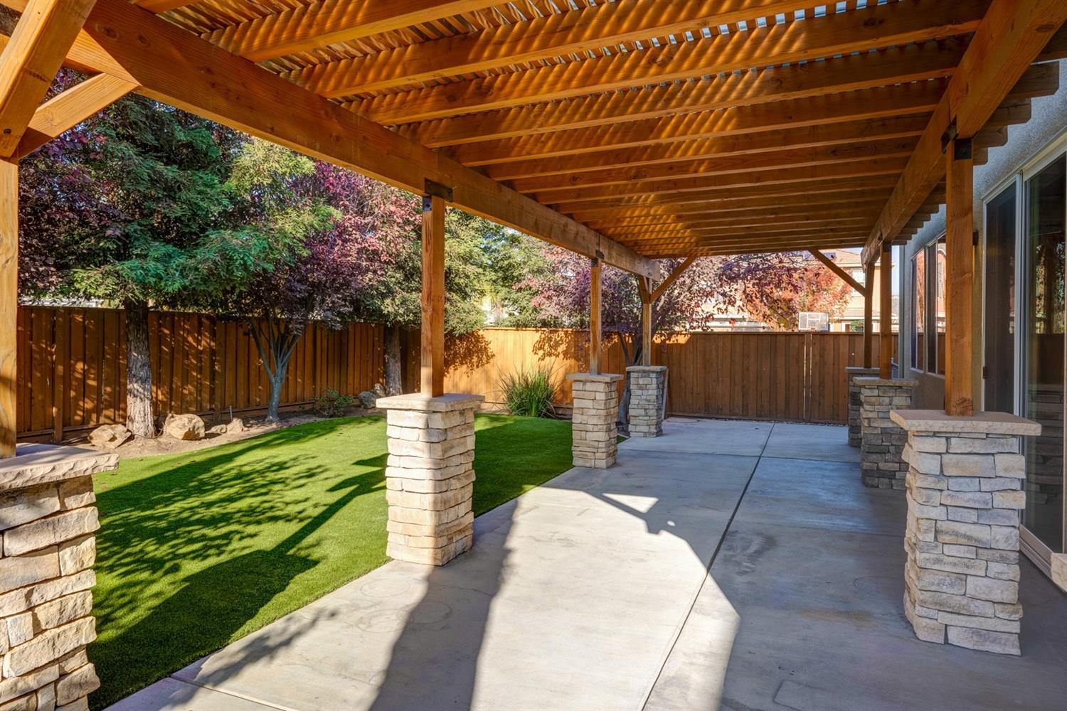 692 Blueberry Lane Madera, CA 93638 - Photo 38 of 43