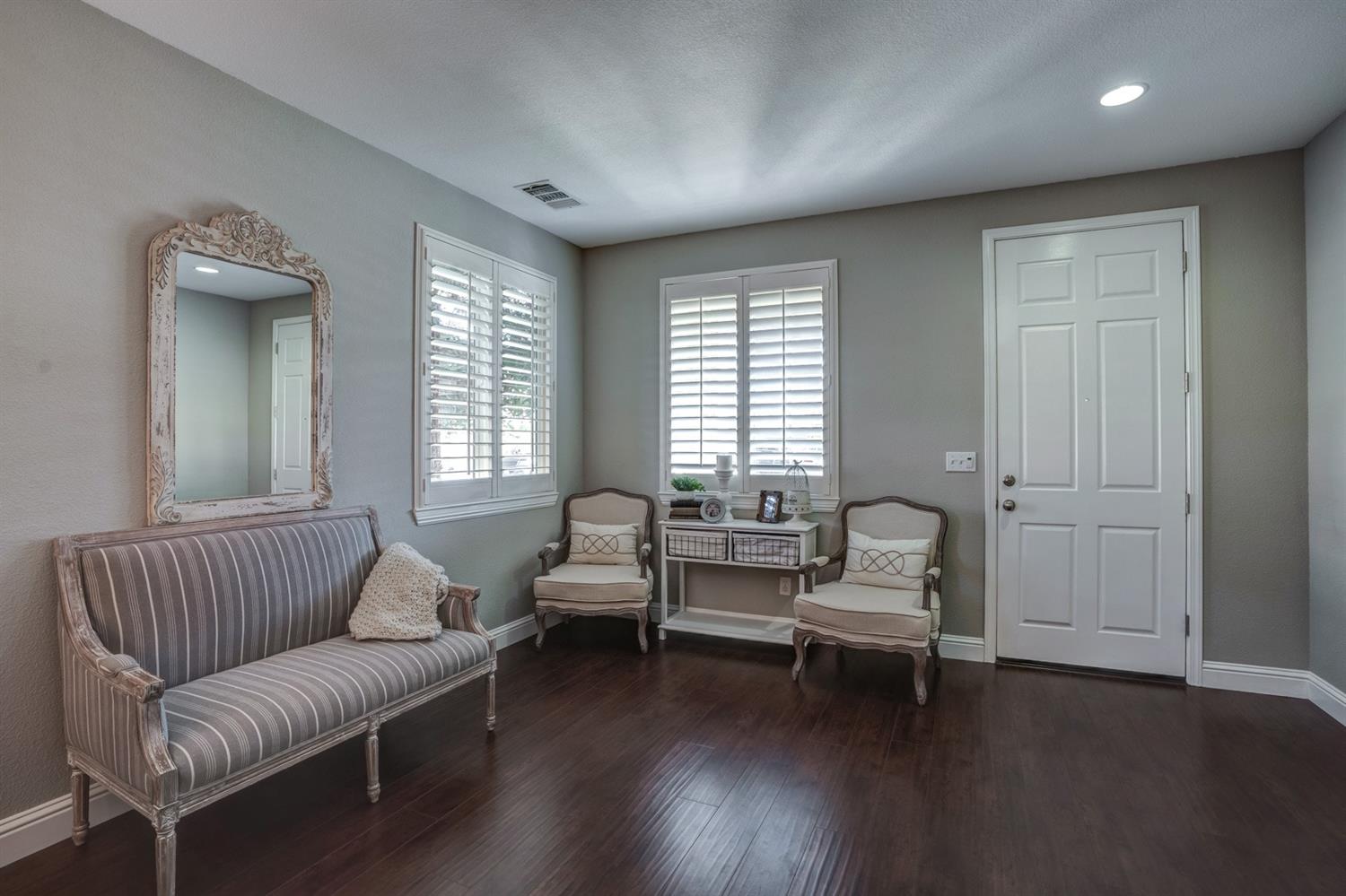 692 Blueberry Lane Madera, CA 93638 - Photo 6 of 43