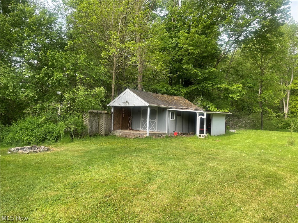 131 Bechtel Road Leavittsburg, OH 44430 - Photo 4 of 21 Gallery Image 4