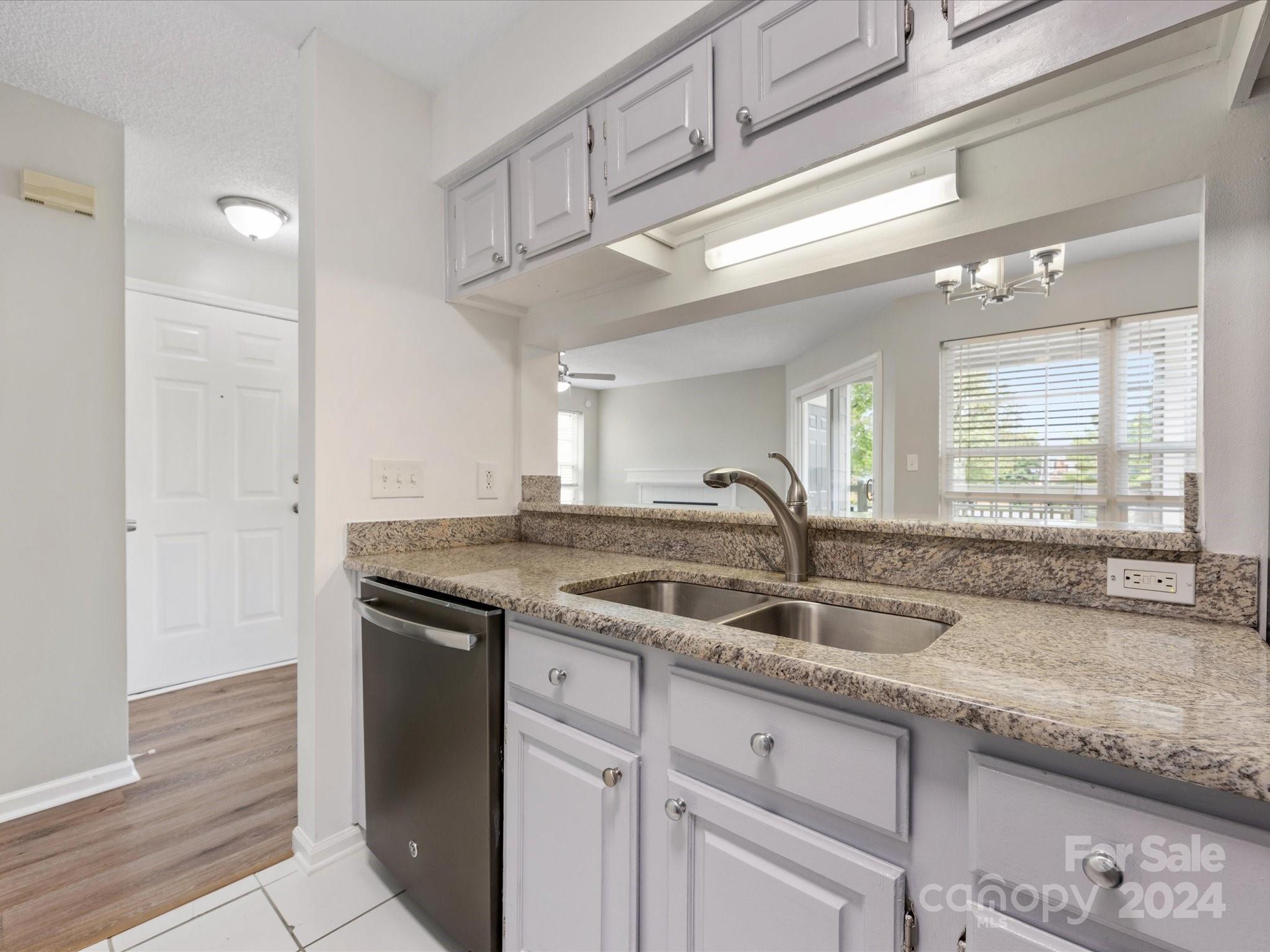 5003 Sharon Road, Unit D Charlotte, NC 28210 - Photo 14 of 34