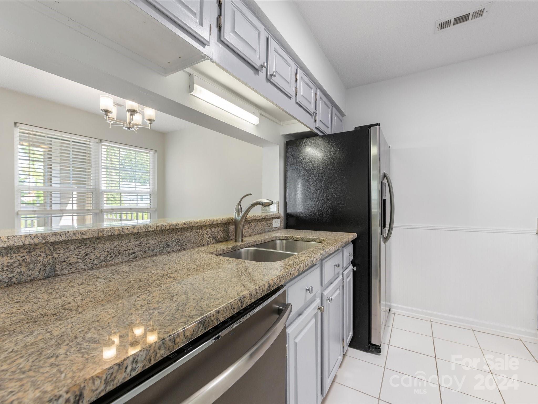 5003 Sharon Road, Unit D Charlotte, NC 28210 - Photo 15 of 34
