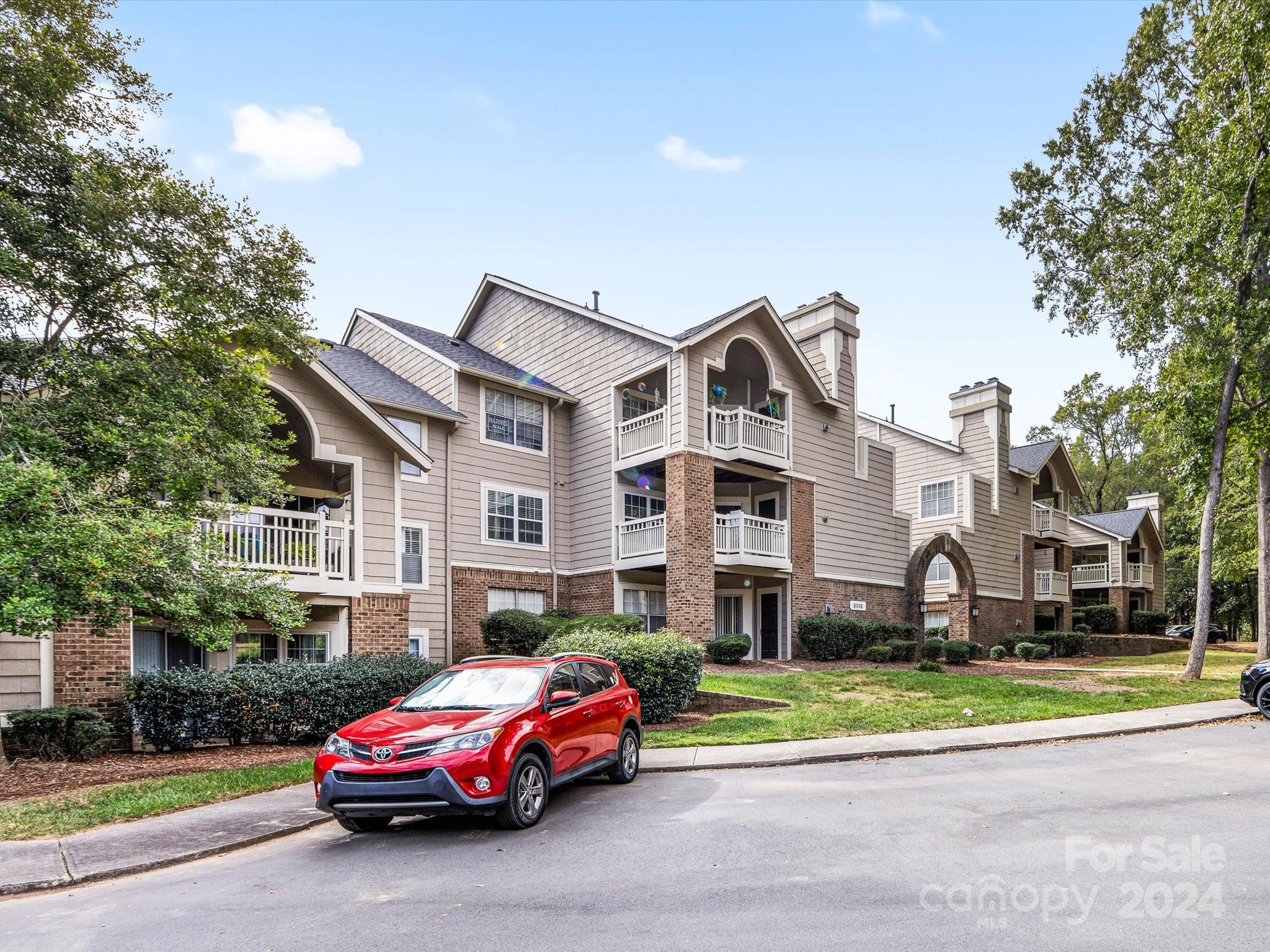 5003 Sharon Road, Unit D Charlotte, NC 28210 - Photo 2 of 34