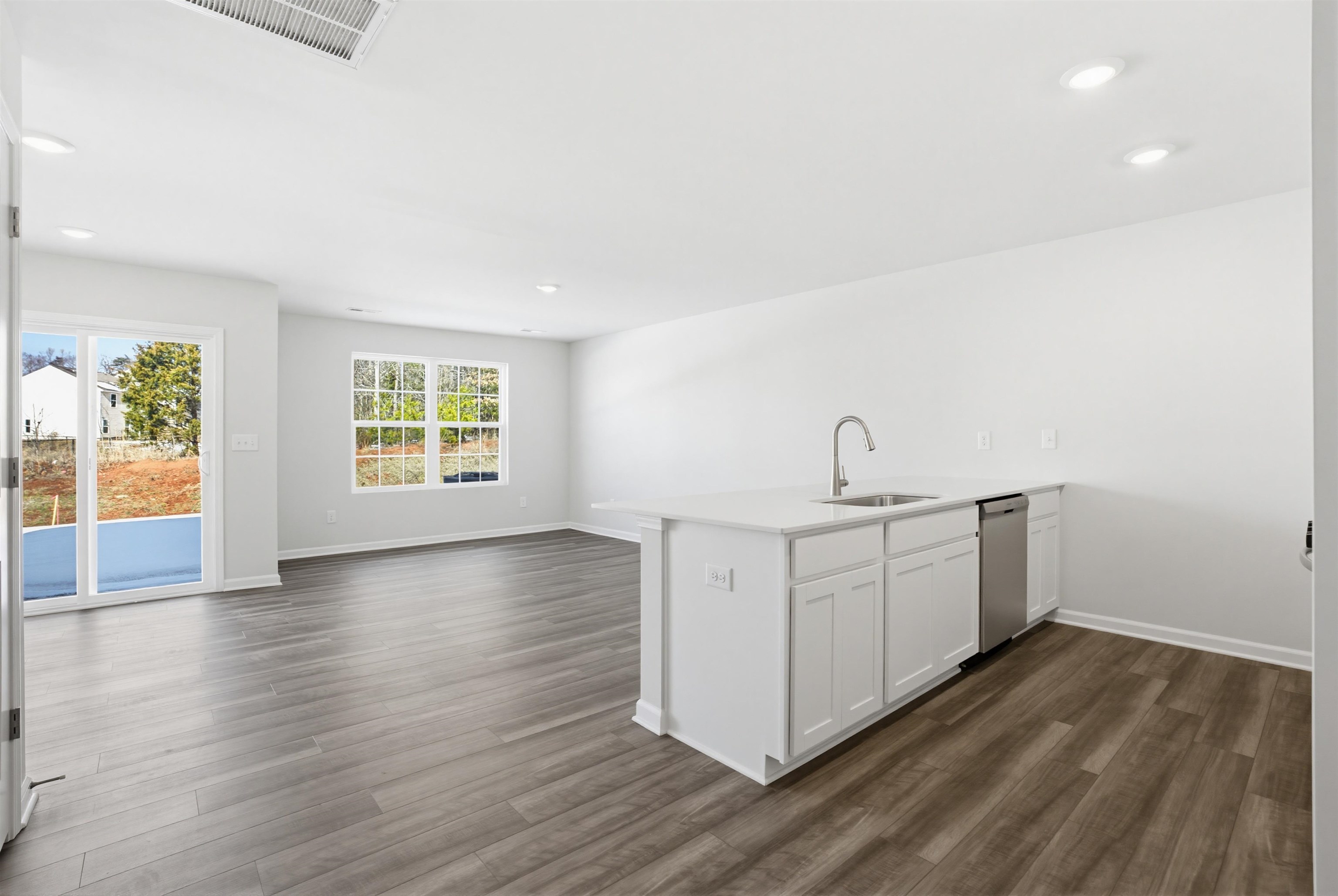 1398 Cattleman Acres Drive Inman, SC 29349 - Photo 3 of 27