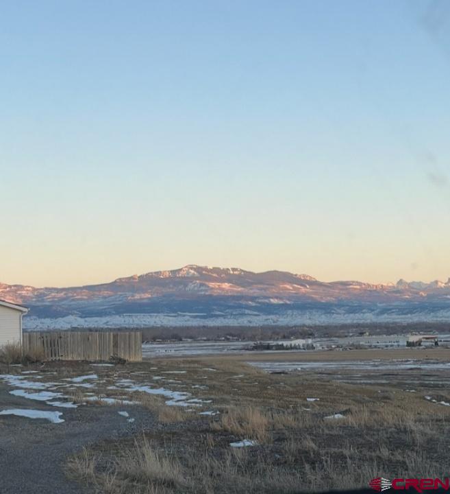 a view of an outdoor space