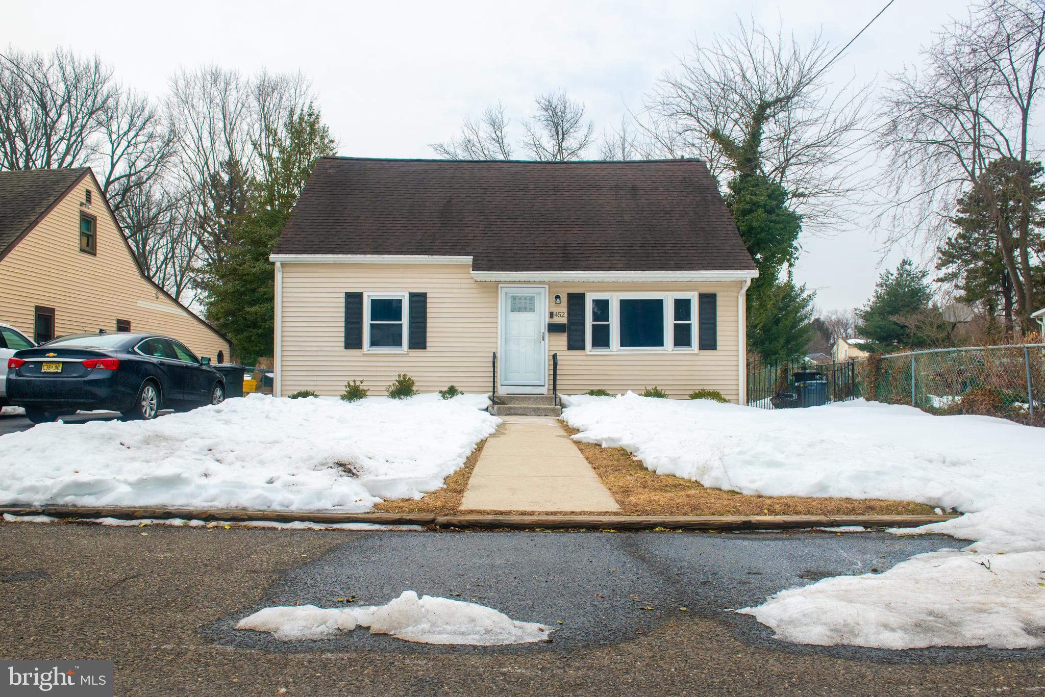452 Elm Avenue Maple Shade, NJ 08052 - Photo 2 of 31 a front view of a house with yard