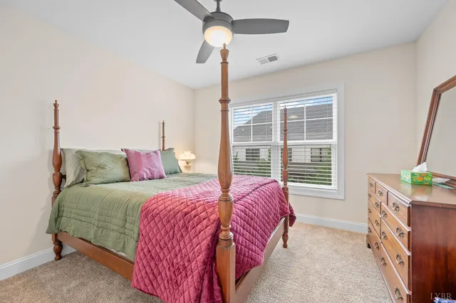 a view of a livingroom with an empty space