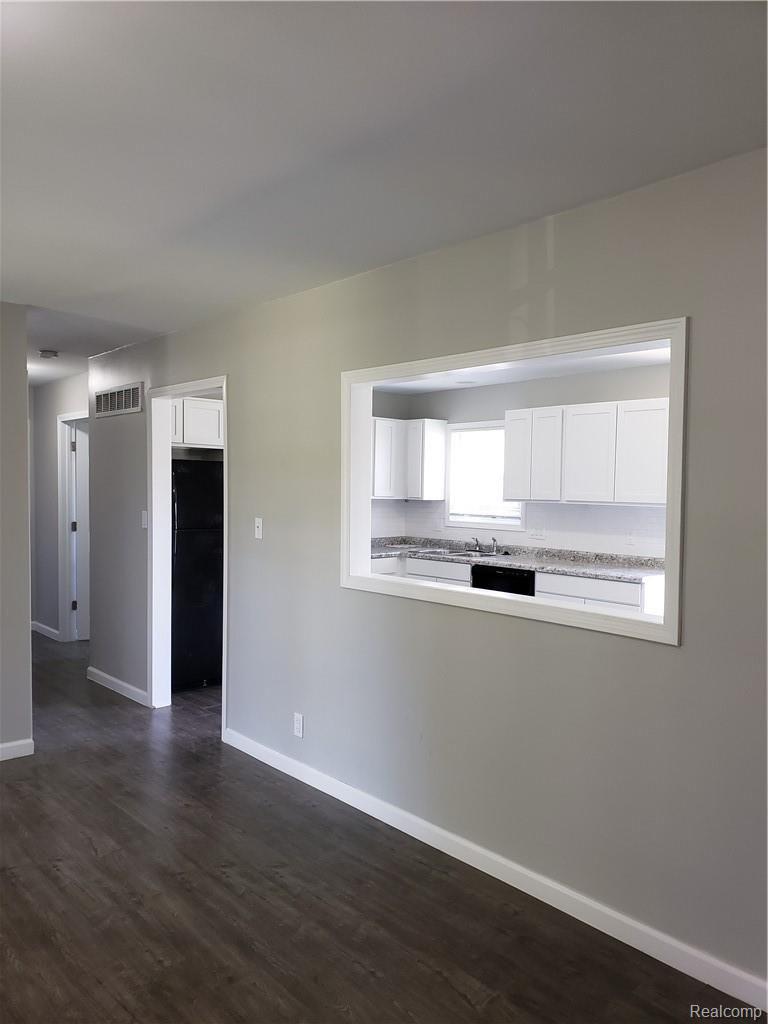 4060 Middlebelt Road Inkster, MI 48141 - Photo 2 of 5 20190505_132437.jpg