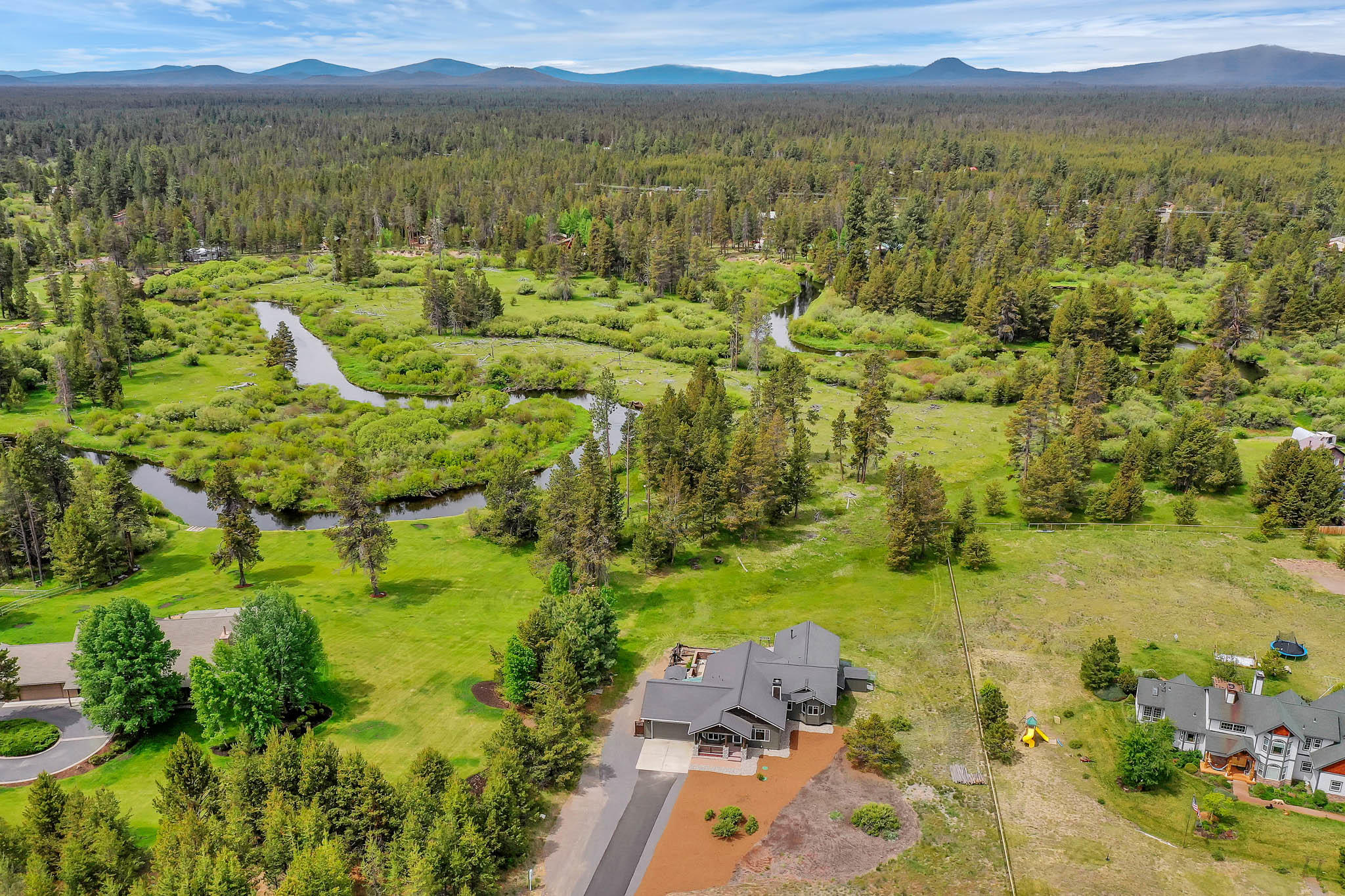 54891 Huntington Road Bend, OR 97707 - Photo 6 of 33 DJI_0274