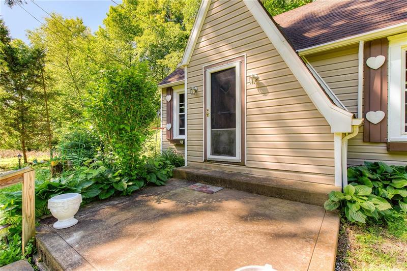 179 Shaffer Road Sewickley, PA 15143 - Photo 5 of 24