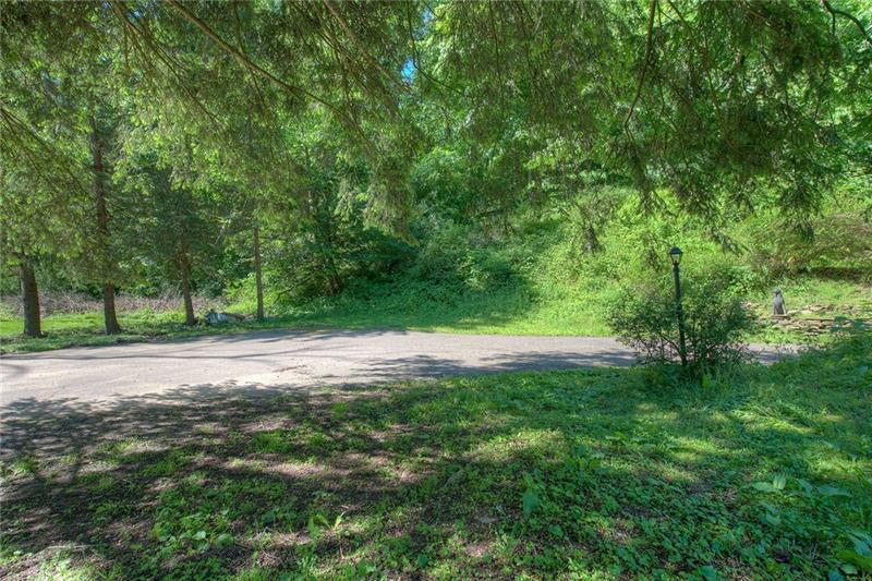 179 Shaffer Road Sewickley, PA 15143 - Photo 10 of 24