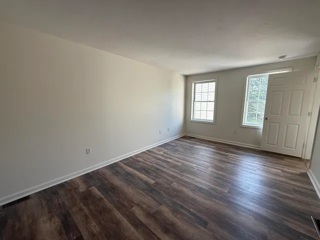 $3,000 | 144 Main Street, Unit 2, Fremont, NH 03044