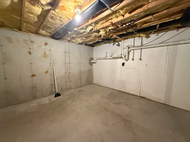 $3,000 | 144 Main Street, Unit 2, Fremont, NH 03044