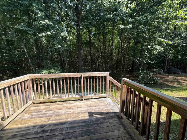 $3,000 | 144 Main Street, Unit 2, Fremont, NH 03044
