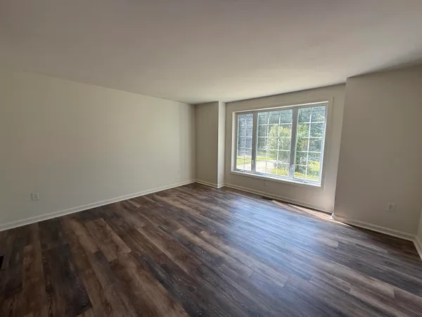 $3,000 | 144 Main Street, Unit 2, Fremont, NH 03044