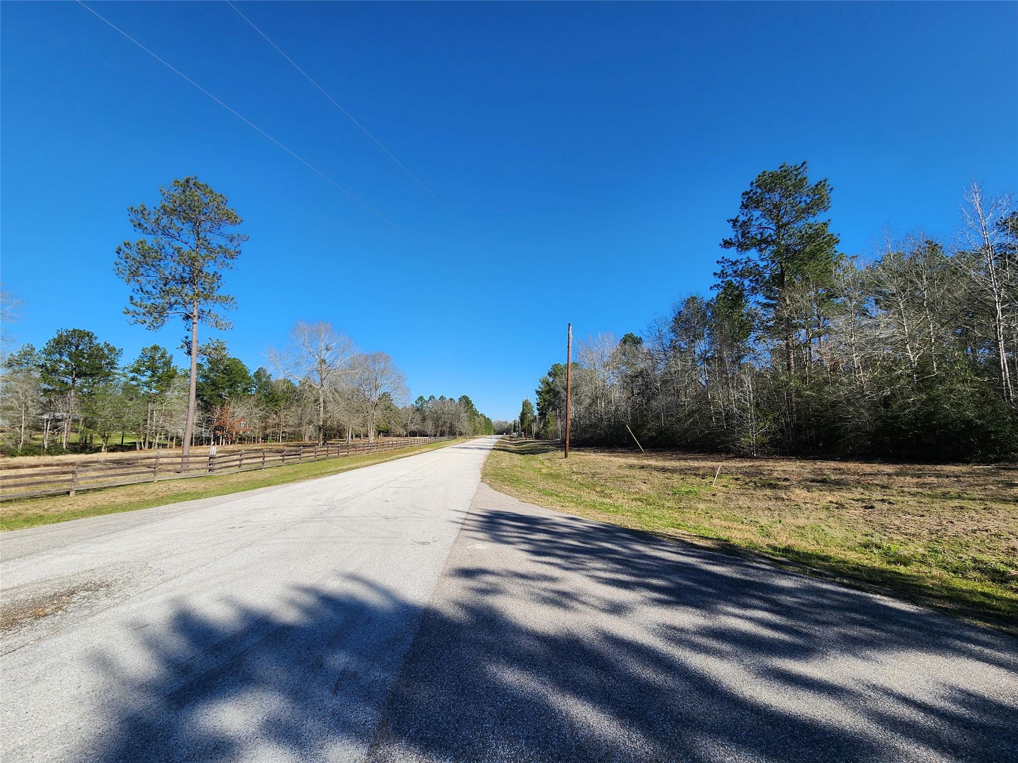 2002 White Doe Court Cleveland, TX 77328 - Photo 38 of 49