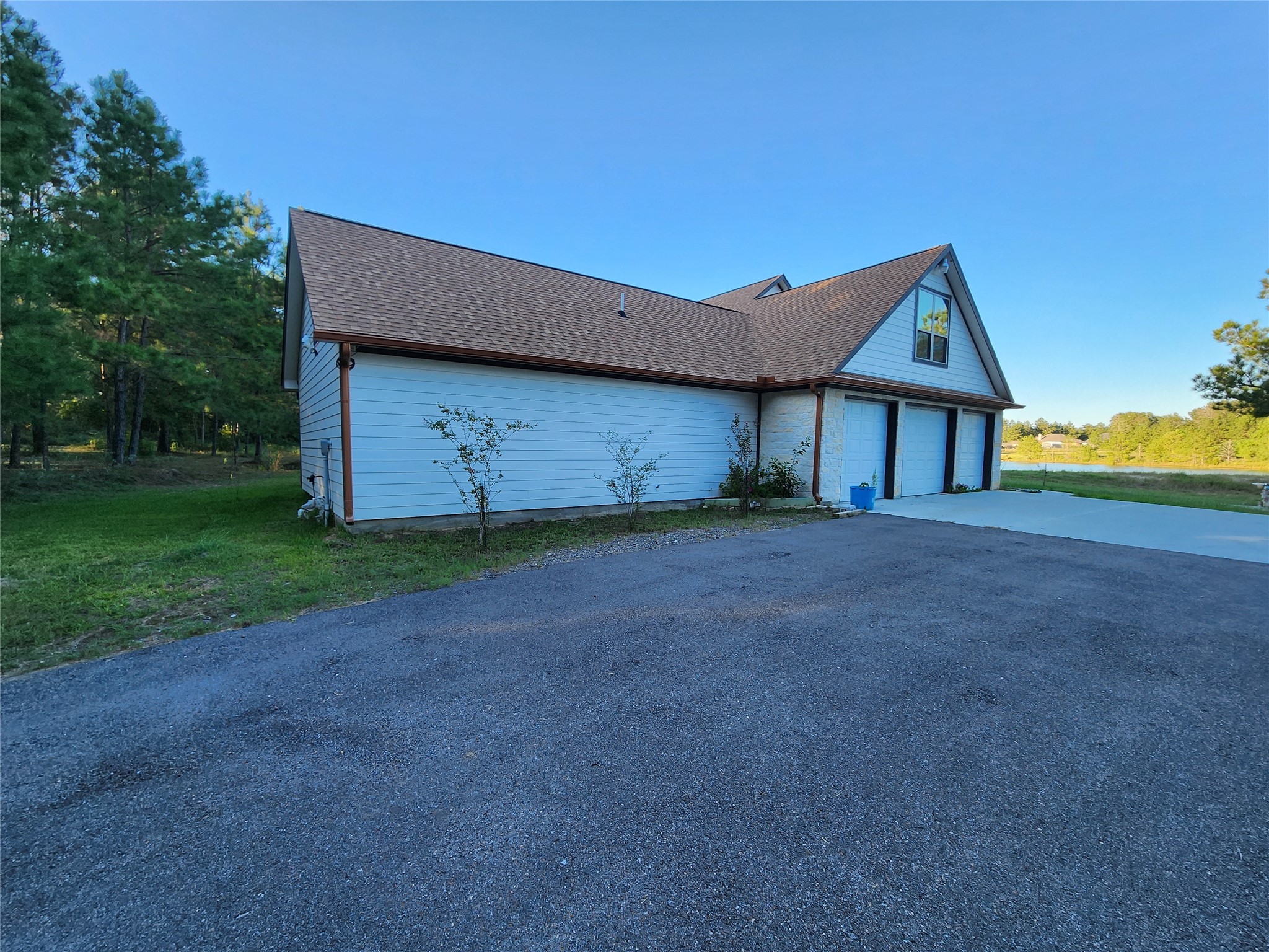 2002 White Doe Court Cleveland, TX 77328 - Photo 48 of 49