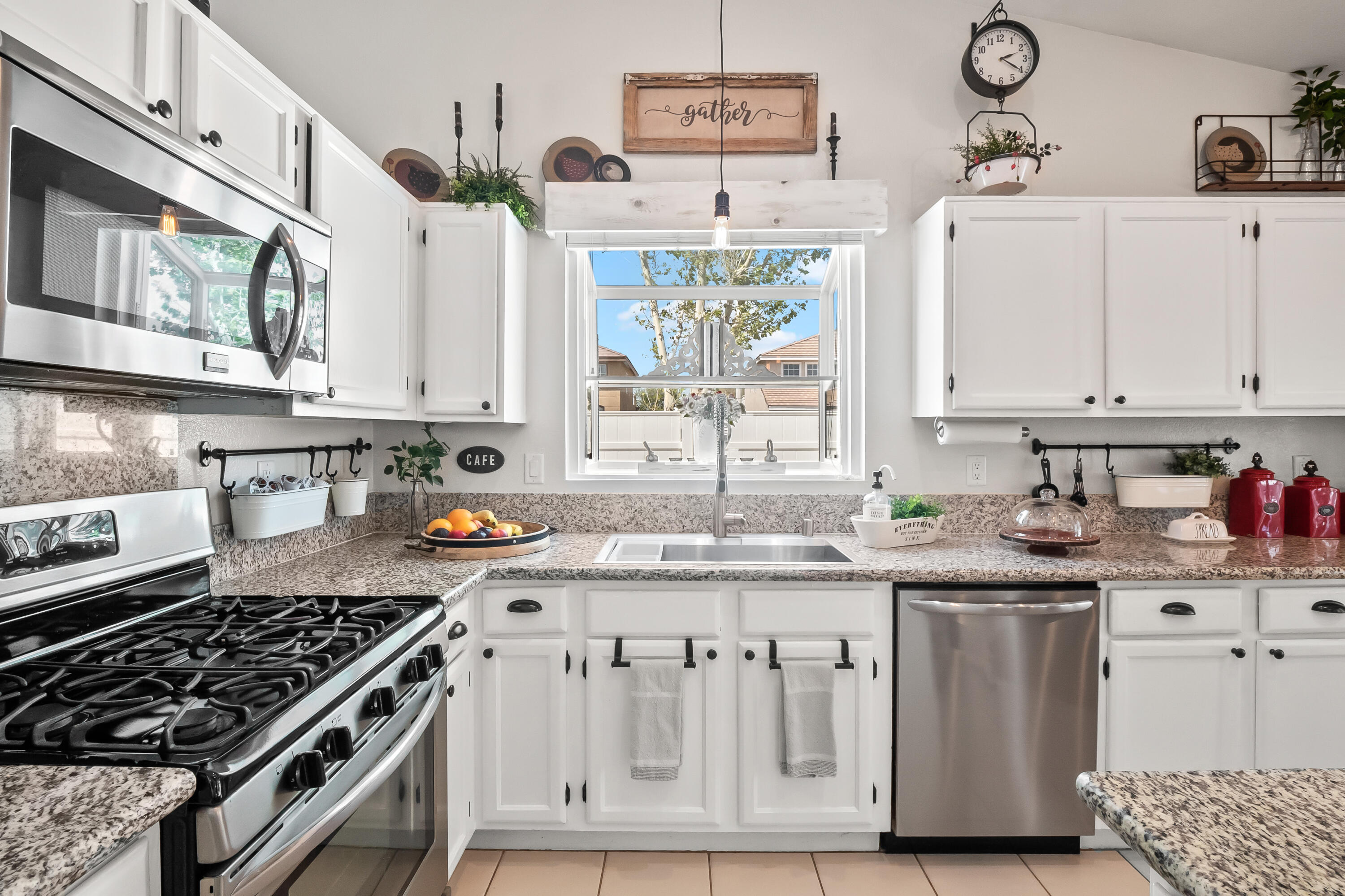 44328 Encanto Way Lancaster, CA 93536 - Photo 13 of 38 Encanto-13