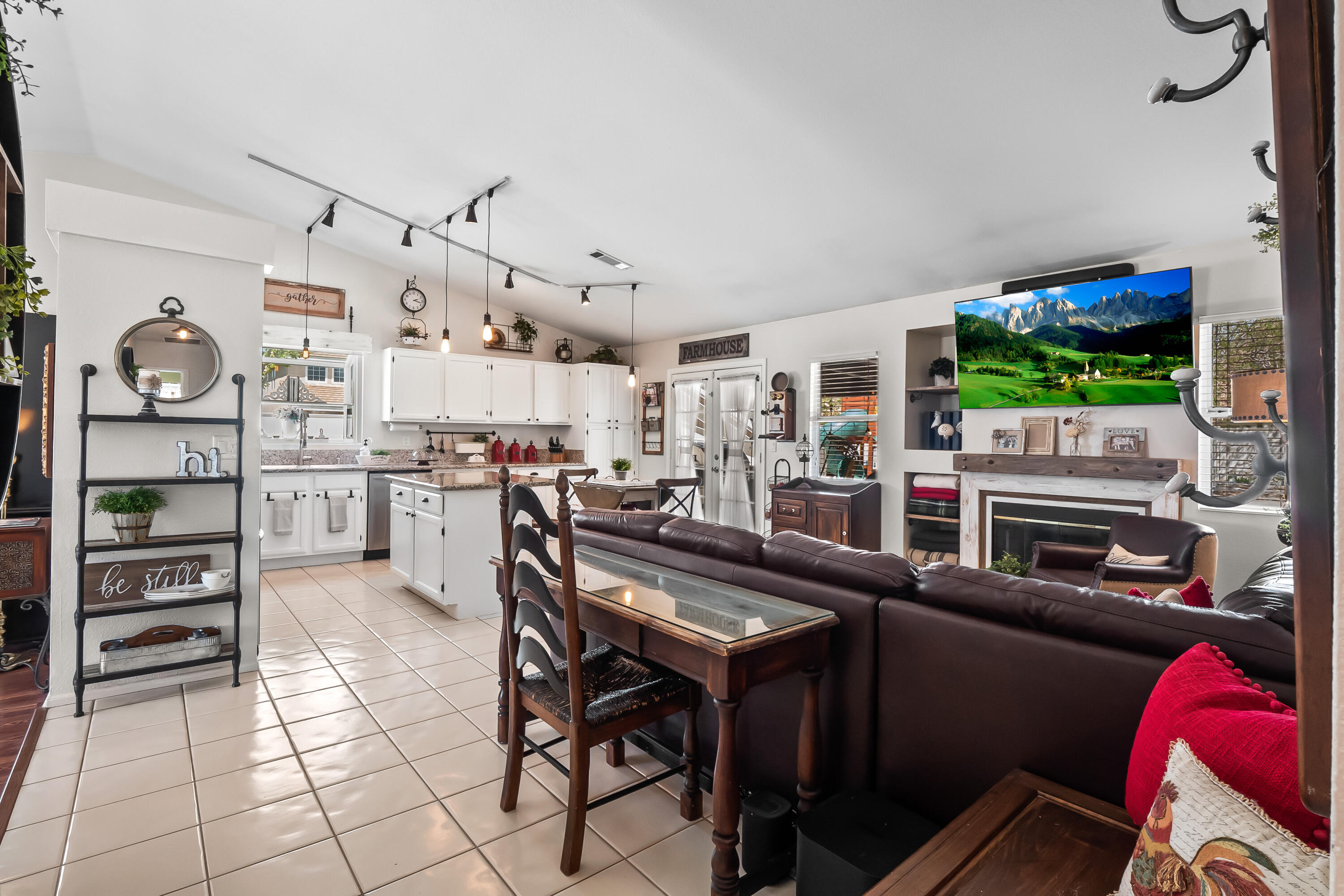 44328 Encanto Way Lancaster, CA 93536 - Photo 7 of 38 Encanto-7