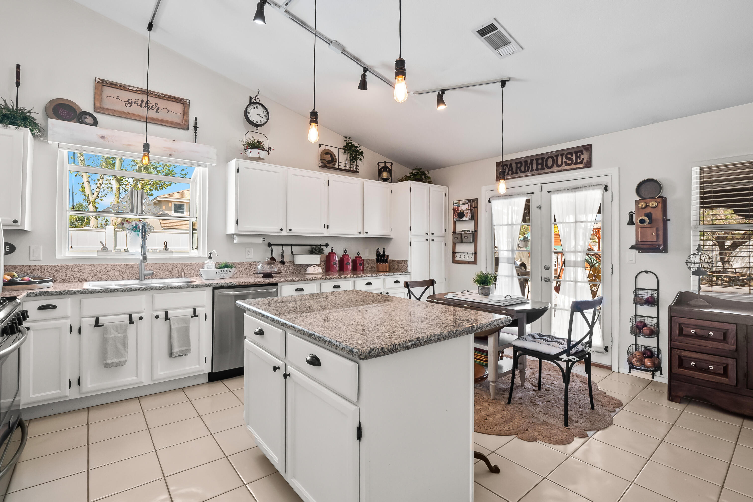 44328 Encanto Way Lancaster, CA 93536 - Photo 10 of 38 Encanto-10