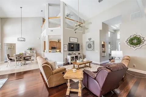 $695,000 | 19119 Mandarin Grove Place, Tampa, FL 33647