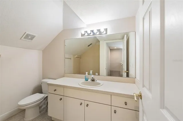 $695,000 | 19119 Mandarin Grove Place, Tampa, FL 33647