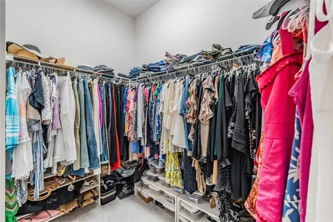 $695,000 | 19119 Mandarin Grove Place, Tampa, FL 33647