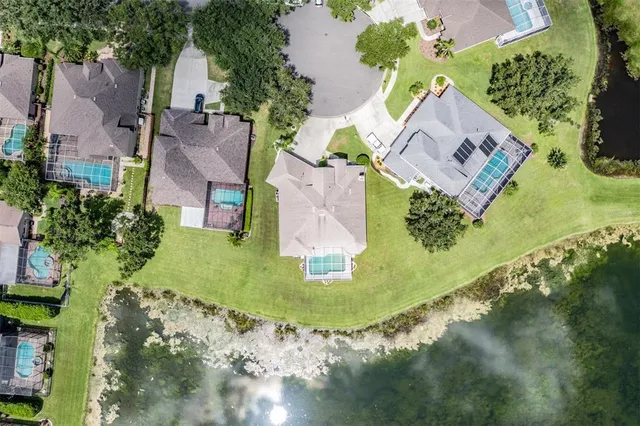 $695,000 | 19119 Mandarin Grove Place, Tampa, FL 33647