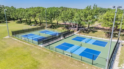 $695,000 | 19119 Mandarin Grove Place, Tampa, FL 33647