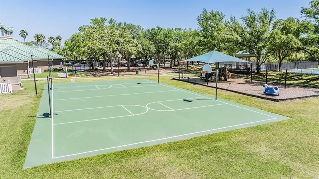 $695,000 | 19119 Mandarin Grove Place, Tampa, FL 33647