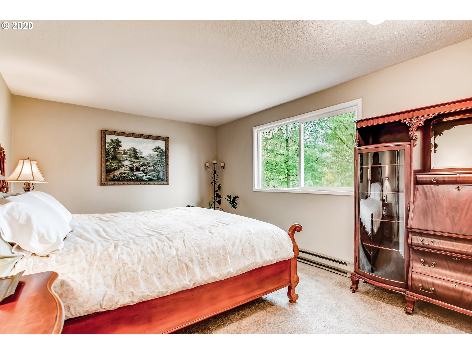 5557 Southwest Multnomah Boulevard Portland, OR 97219 - Photo 13 of 21