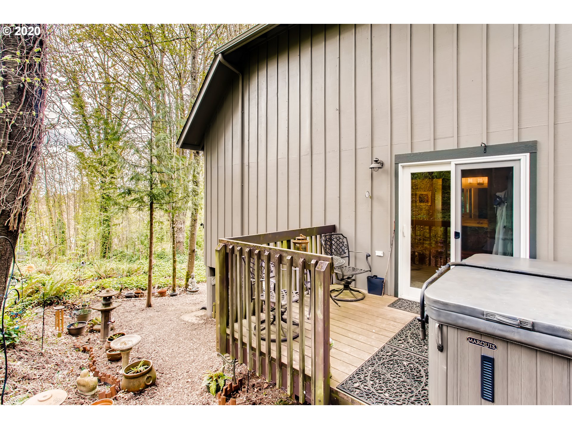 5557 Southwest Multnomah Boulevard Portland, OR 97219 - Photo 17 of 21