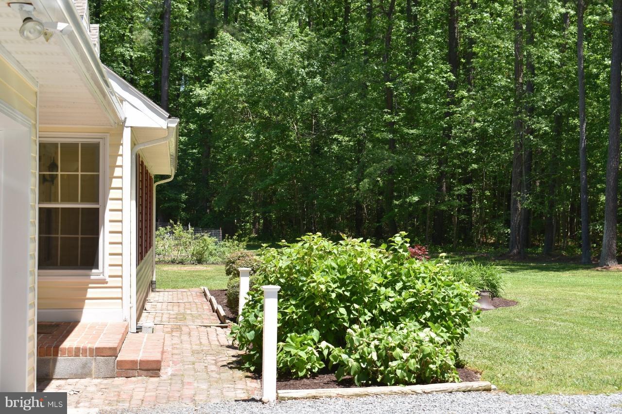 9640 Bantry Road Easton, MD 21601 - Photo 2 of 24 Exterior (Front)