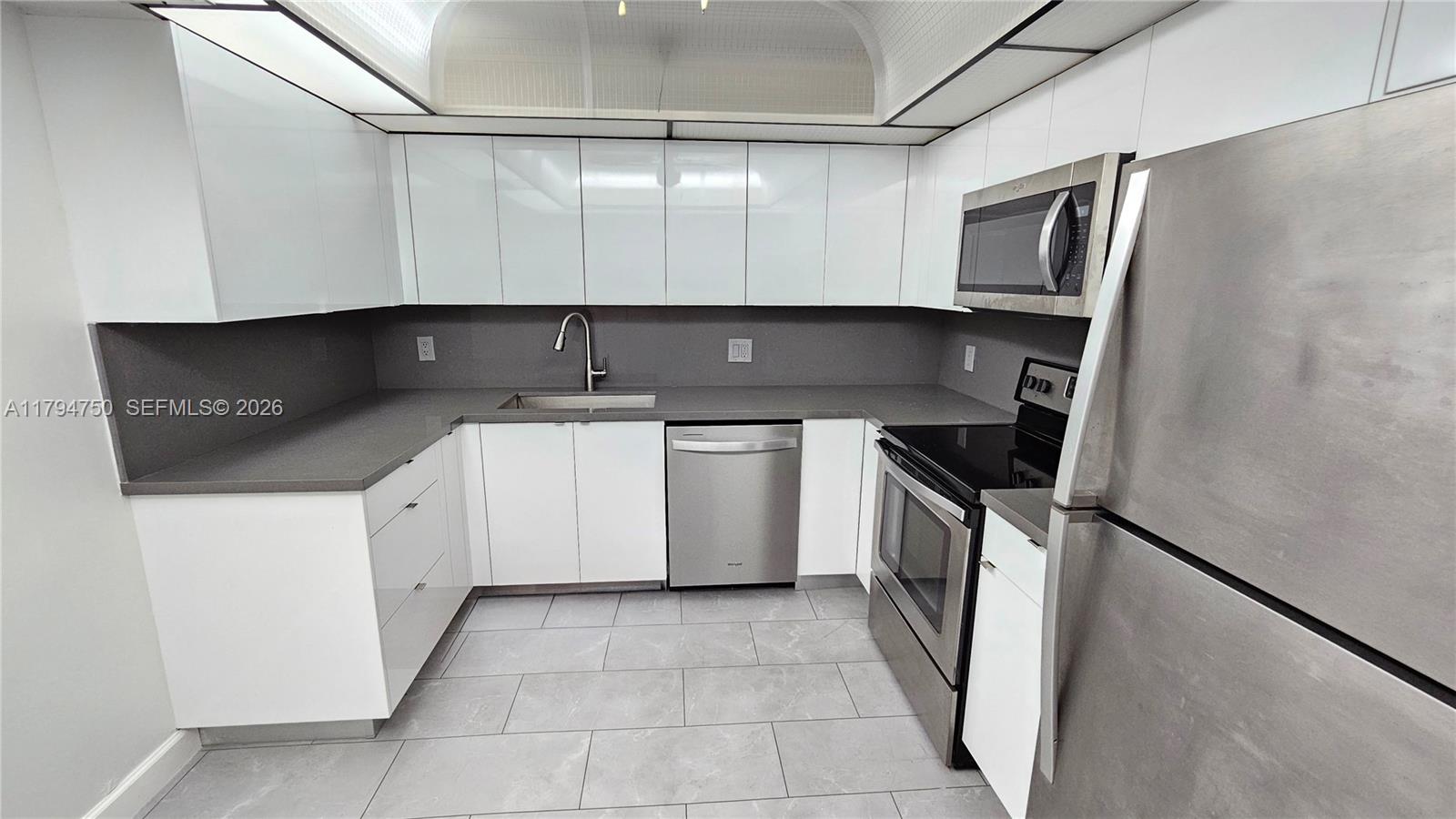 16300 Golf Club Road, Unit 315 Weston, FL 33326 - Photo 9 of 79