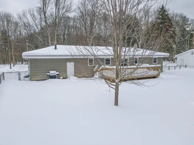 $279,000 | 5279 West Lakewood Road, Whitehall, MI 49461