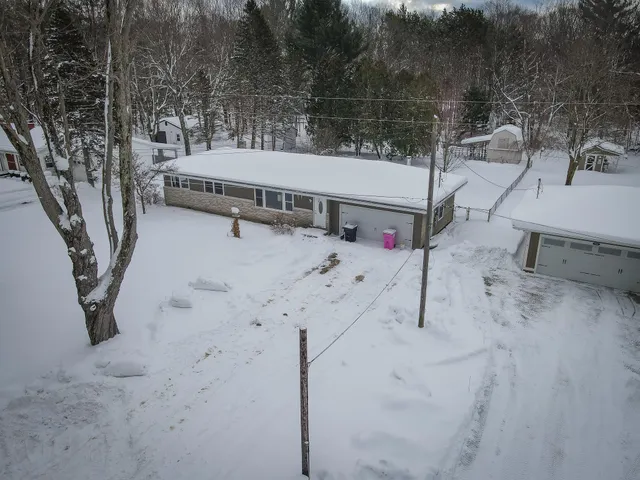 $279,000 | 5279 West Lakewood Road, Whitehall, MI 49461