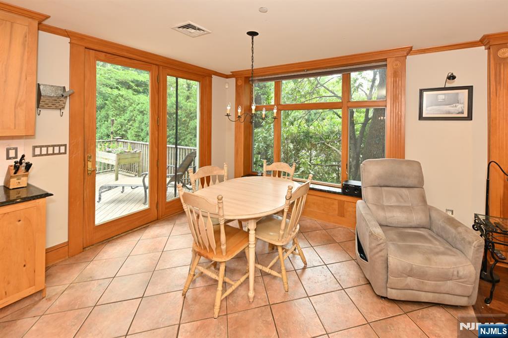 8 Myrtle Street Montvale, NJ 07645 - Photo 16 of 38