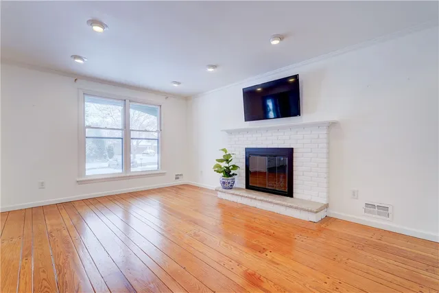 $485,000 | 27 Crestview Drive, Pittsford, NY 14534