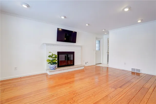 $485,000 | 27 Crestview Drive, Pittsford, NY 14534