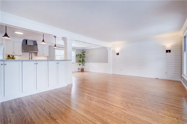 $485,000 | 27 Crestview Drive, Pittsford, NY 14534