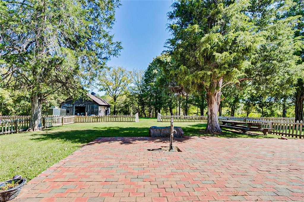 5455 Brown House Road Trinity, NC 27370 - Photo 23 of 50