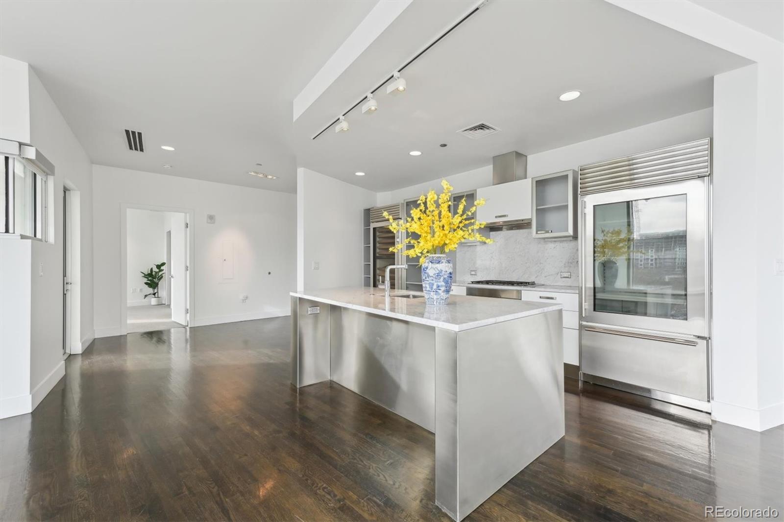 55 West 12th Avenue, Unit 512 Denver, CO 80204 - Photo 8 of 33