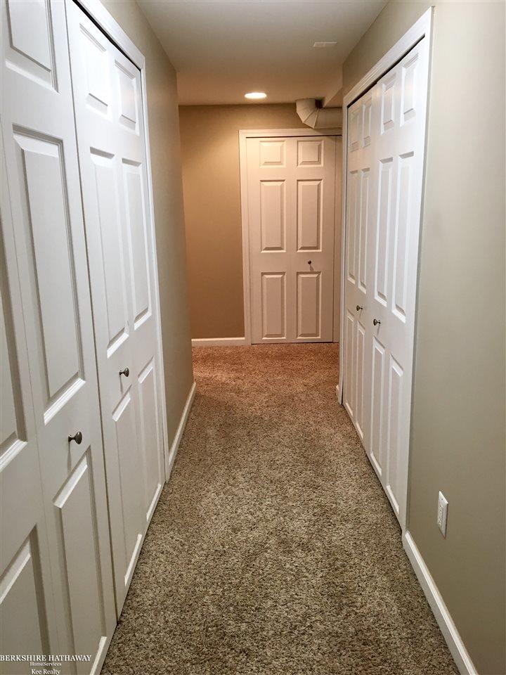 3402 Durham Road Royal Oak, MI 48073 - Photo 22 of 41 31363620-21.JPG