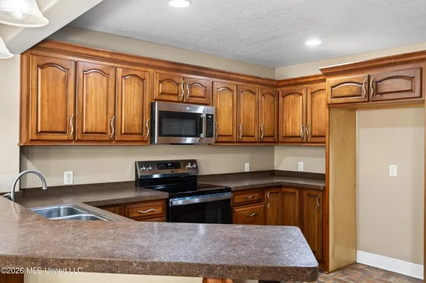 $280,000 | 1332 Oak Street, Ocean Springs, MS 39564
