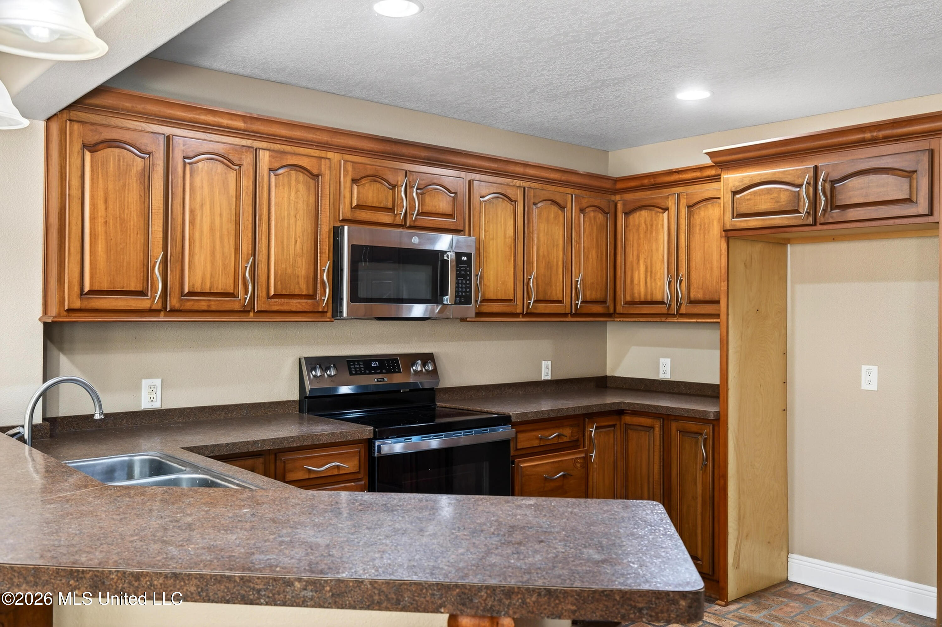 1332 Oak Street Ocean Springs, MS 39564 - Photo 14 of 52 1332OakSt.-14