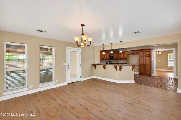 $280,000 | 1332 Oak Street, Ocean Springs, MS 39564