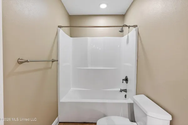 $280,000 | 1332 Oak Street, Ocean Springs, MS 39564