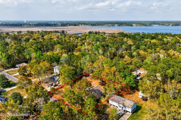 $280,000 | 1332 Oak Street, Ocean Springs, MS 39564