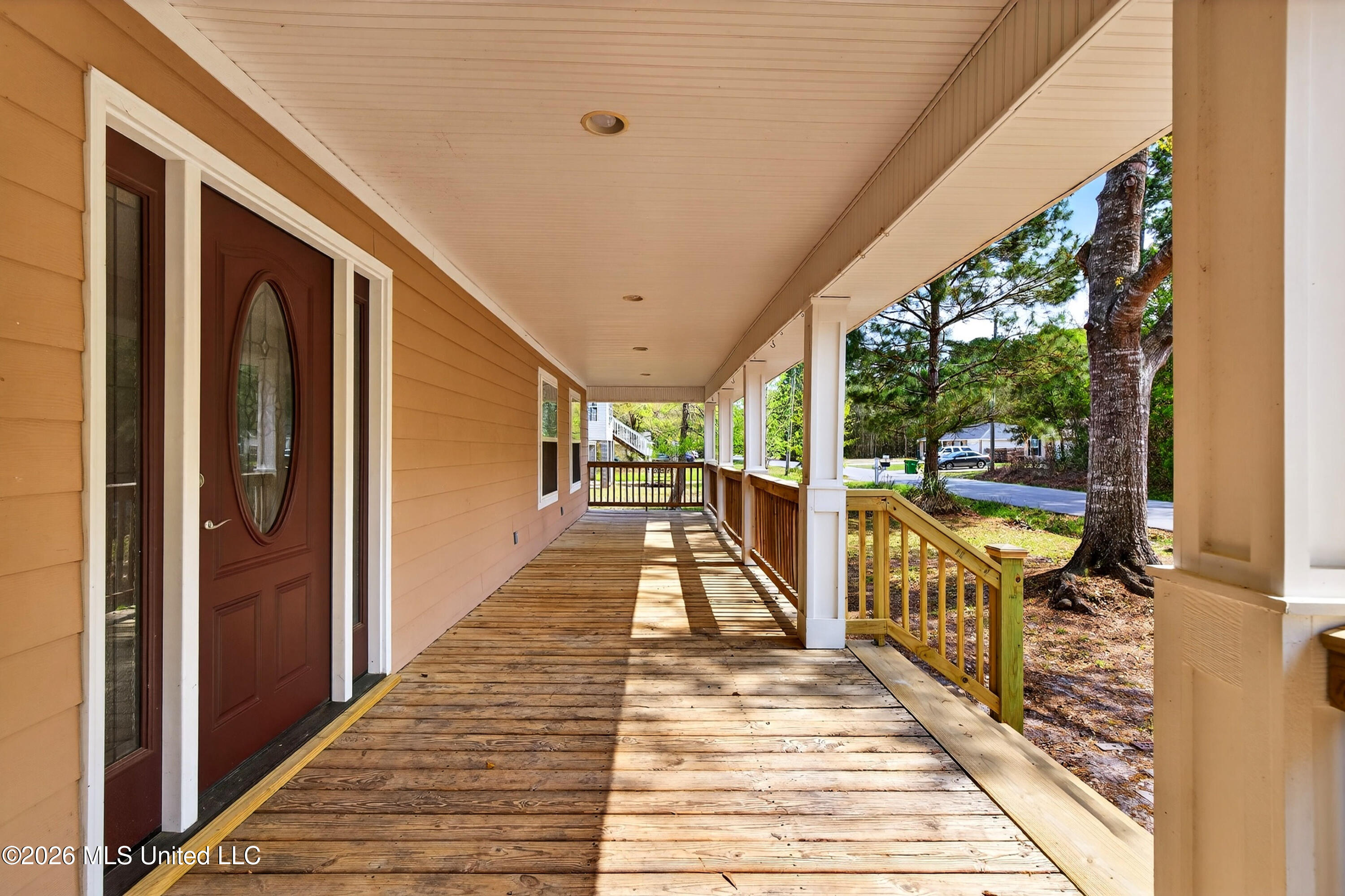 1332 Oak Street Ocean Springs, MS 39564 - Photo 6 of 52 1332OakSt.-6
