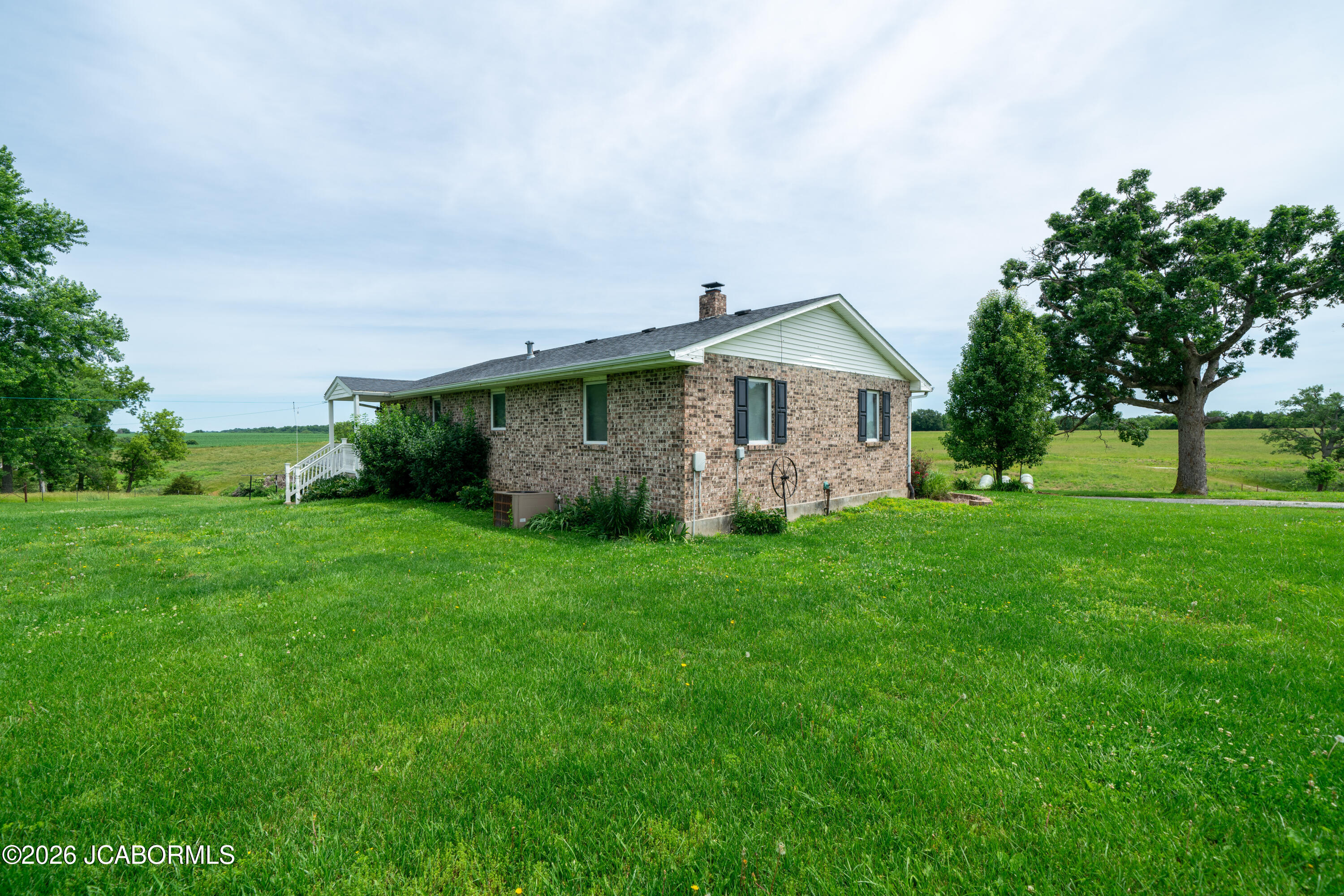 17074 Harris Road Jamestown, MO 65046 - Photo 9 of 52 20260602-DSC08803-HDR