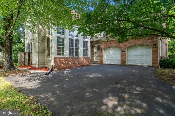 $699,999 | 9110 Tallfield Court, Lanham, MD 20706